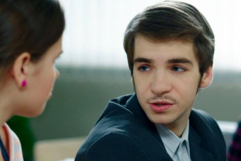 Актер Вахрушев заявил, что Пореченков мог сыграть в «Физруке» вместо Нагиева