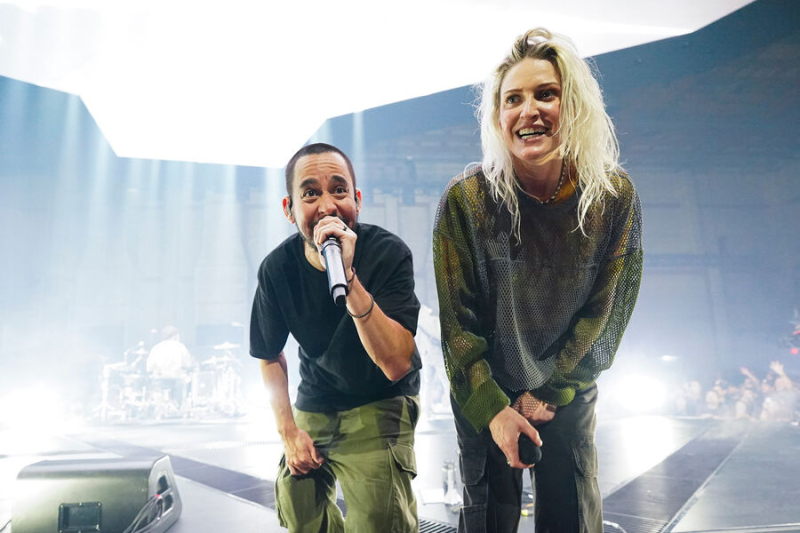 Группа Linkin Park впервые выступила с&nbsp;новой солисткой Эмили Армстронг