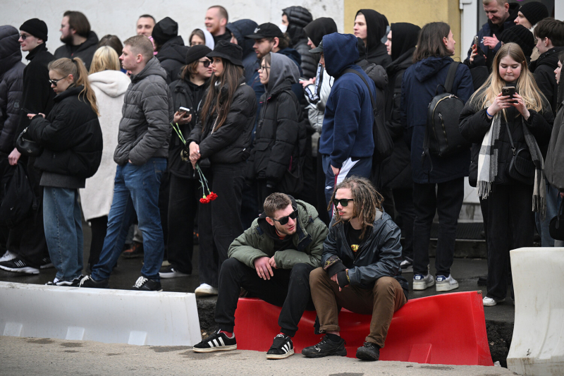 «То ли шмалью пахнет, то ли ладаном». В Москве простились с Пашей Техником