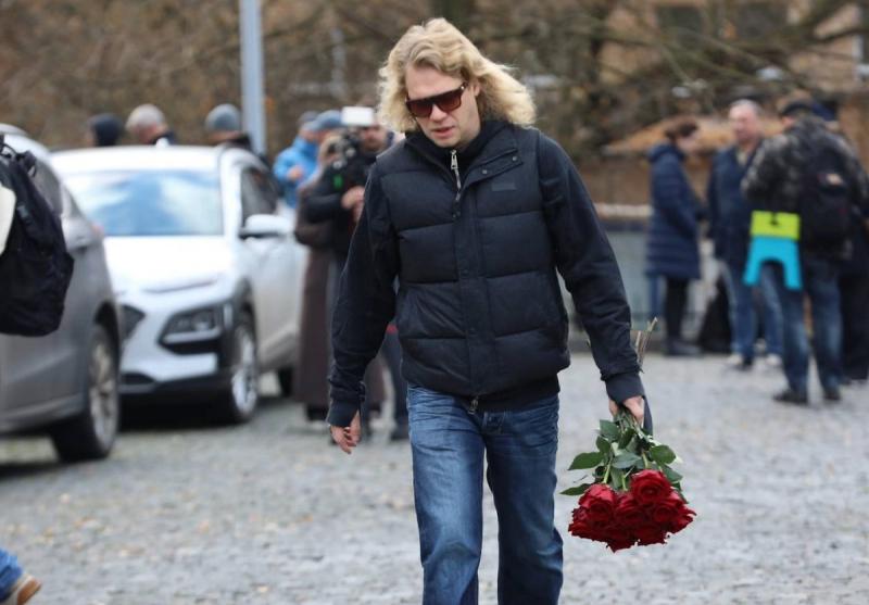 В Москве завершилось прощание с актёром Поповым, умершим от рецидива рака