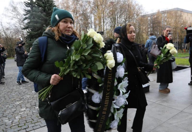 В Москве завершилось прощание с актёром Поповым, умершим от рецидива рака